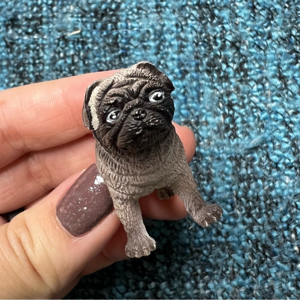 Kaiyodo Wing Mau Pug Puppy Dog Mini Figurine Doll House Collectible Mini Fig